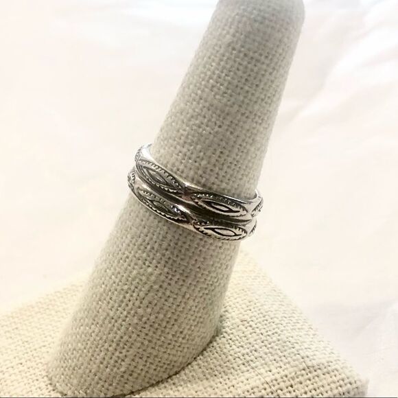 SILPADA Sterling Silver Oxidized Stacking Ring Sz 7, 7-3/4 - Picture 7 of 10